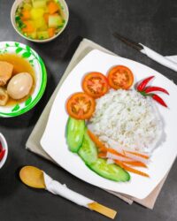 Cơm Thịt Kho Đậm Đà – Hương Vị Quê Hương Nồng Ấm